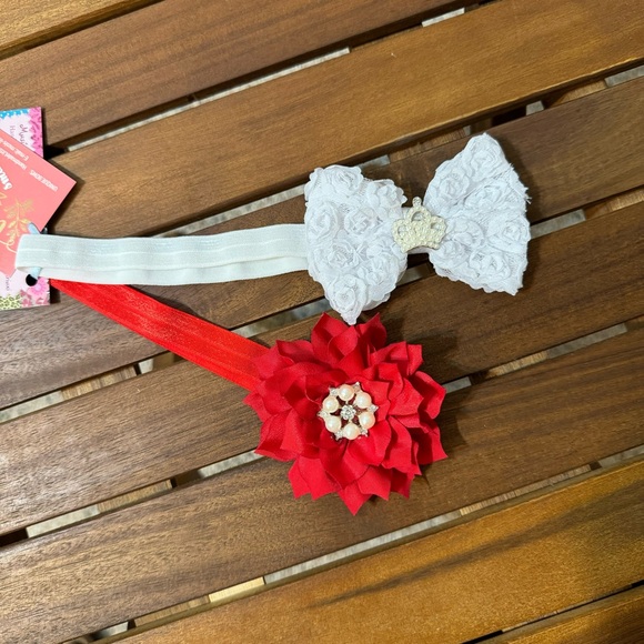 NWOT Handmade Christmas Headbands/ 4pcs / Baby
Girls/ Size: 3-6 months - Picture 3 of 8